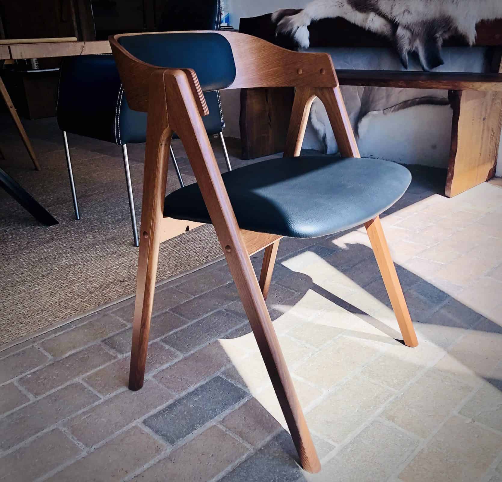 Spisebordsstol med armlæn