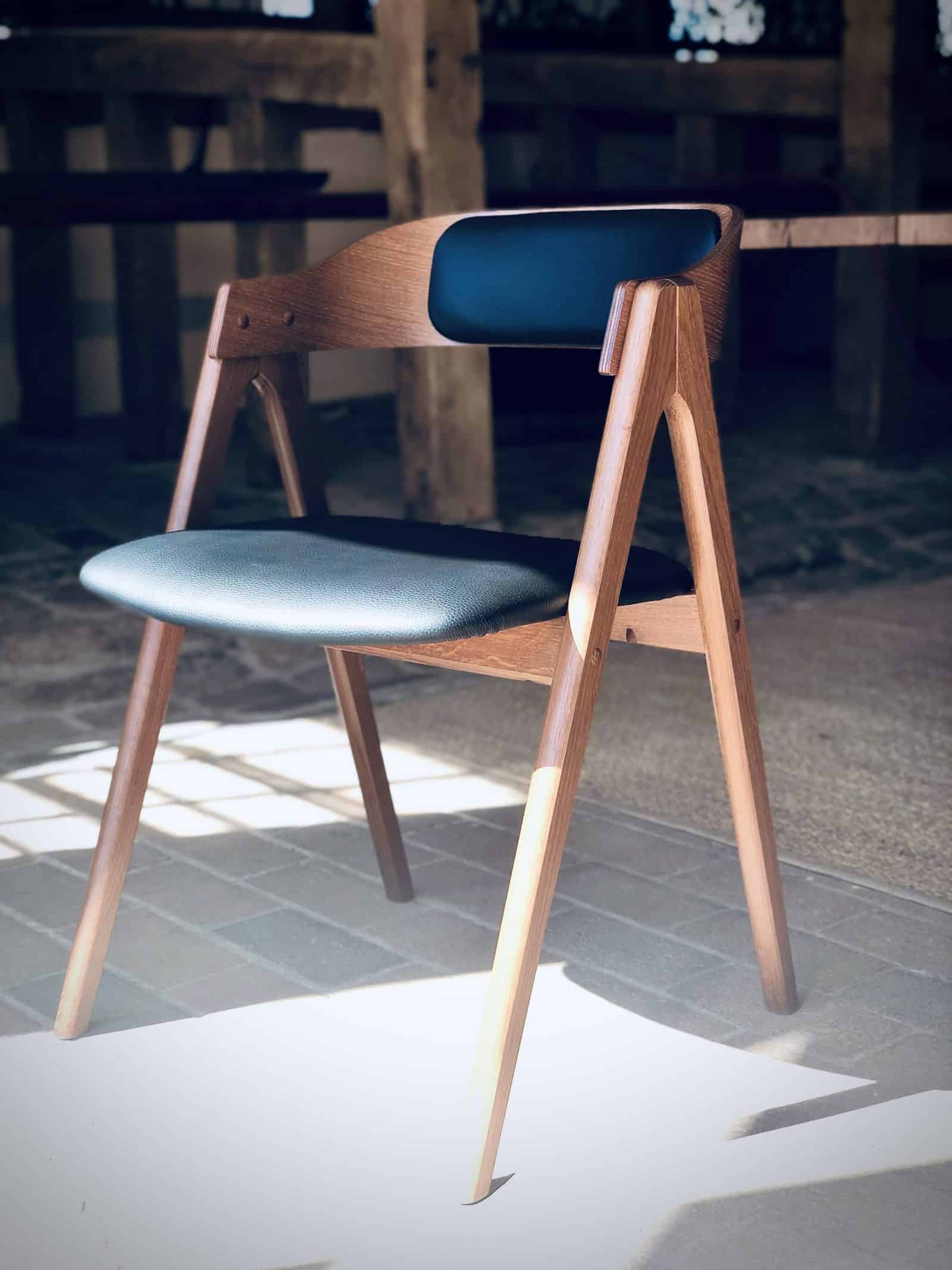 Mette stol med corsica betræk