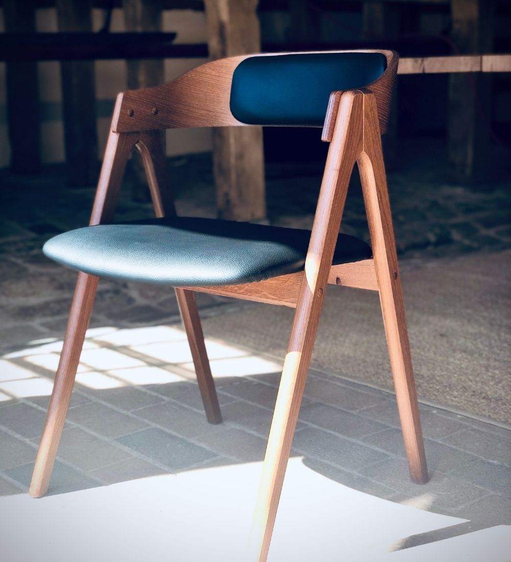Mette chair | Leather & Oak