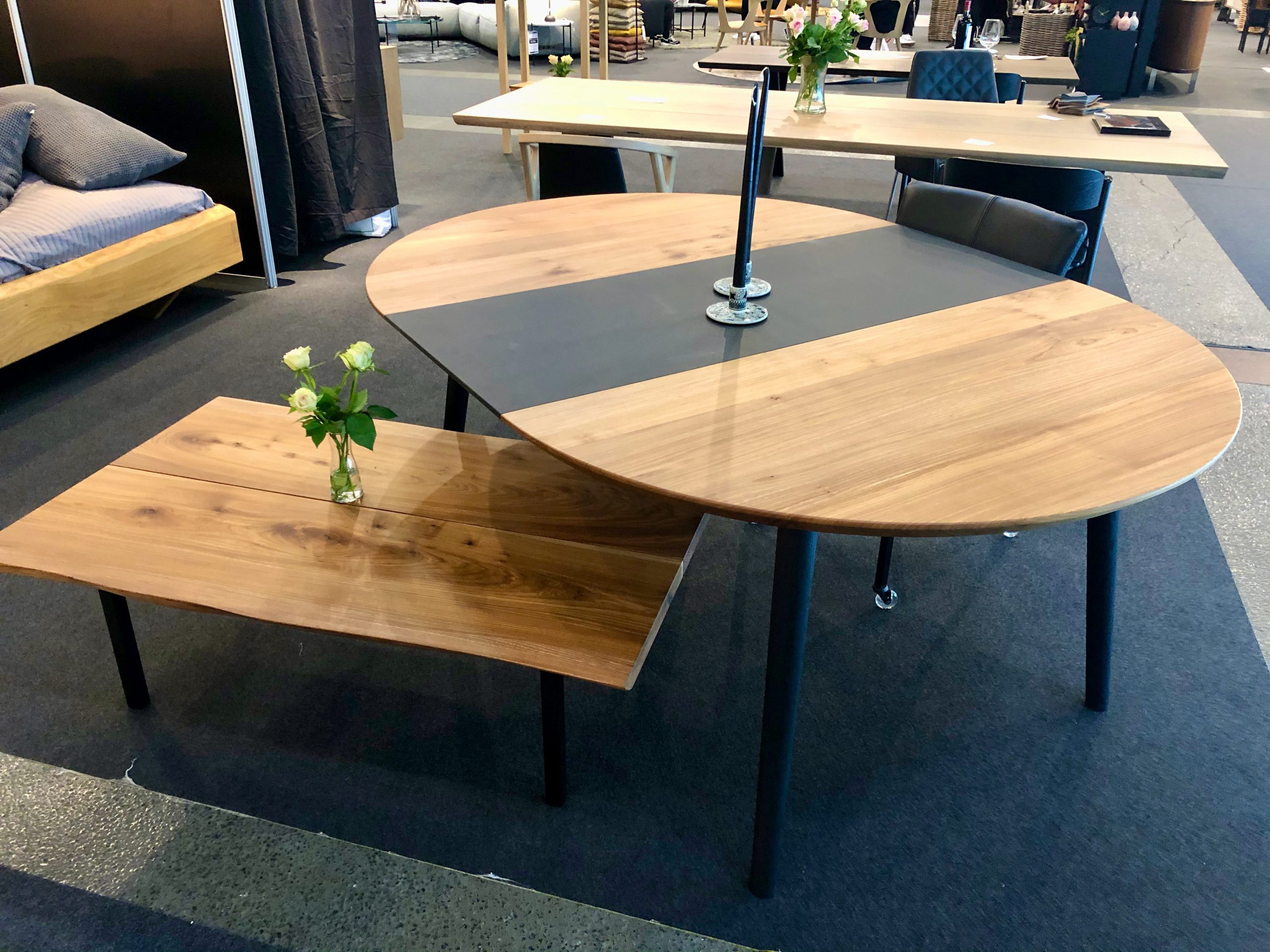 Rundt plankebord i elmetræ