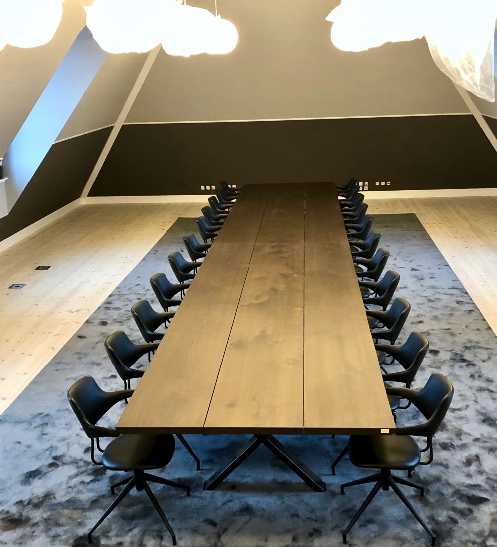 Kaerbygaard 2021 plank table conference table 14