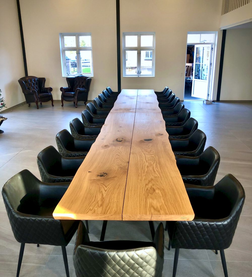 Kaerbygaard 2021 plank table and conference table with tulsa chairs 12