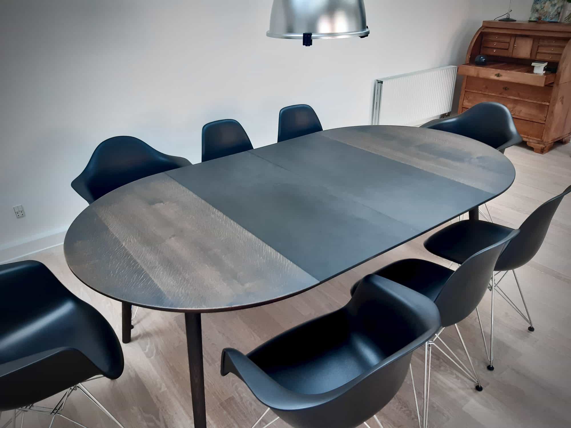 rundt bord rundt bord ovalt bord trebord trebord tremøbler kaerbygaard kaerbygård august 2020 15 skalert
